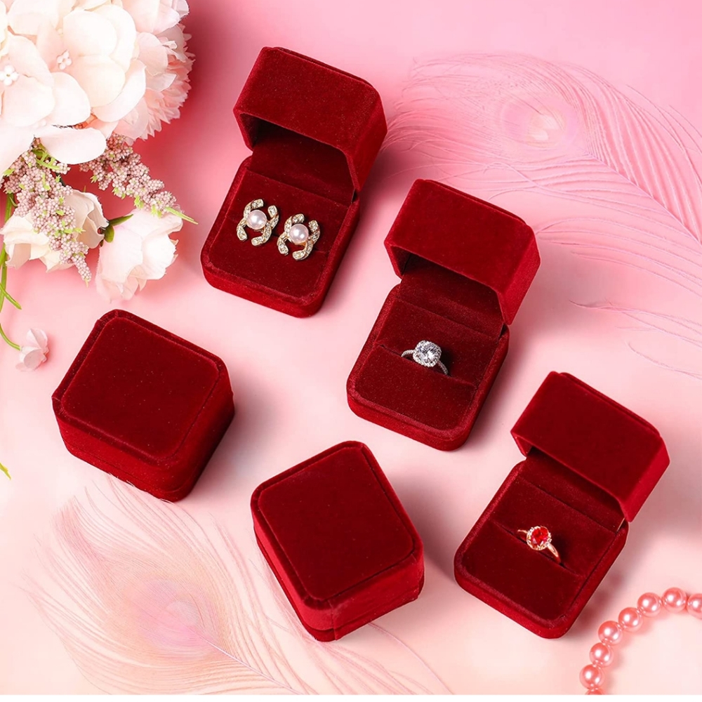 RED VELVET RING BOXES SET OF 6 - Picture 1 of 4